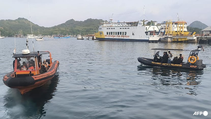 Spanish family missing after tourist boat sinks near Labuan Bajo in Indonesia