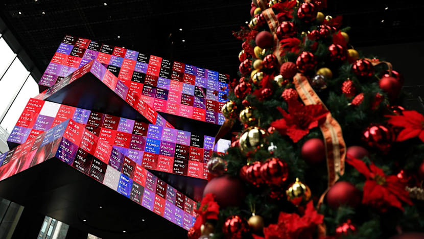 Asian markets drift as US jobs data fails to boost rate cut hopes