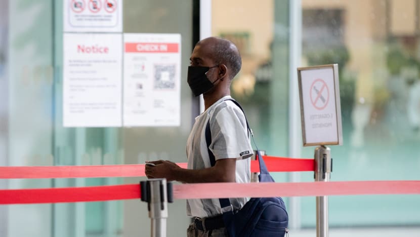 4 weeks’ jail, fine for man who followed woman on MRT train and exposed his genitals