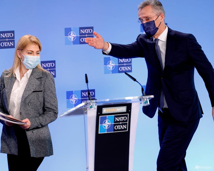 NATO, Russia in high-level talks as Ukraine tensions simmer