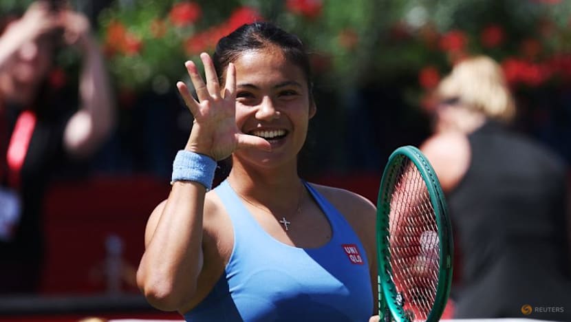Raducanu returns to winning ways at Queen's
