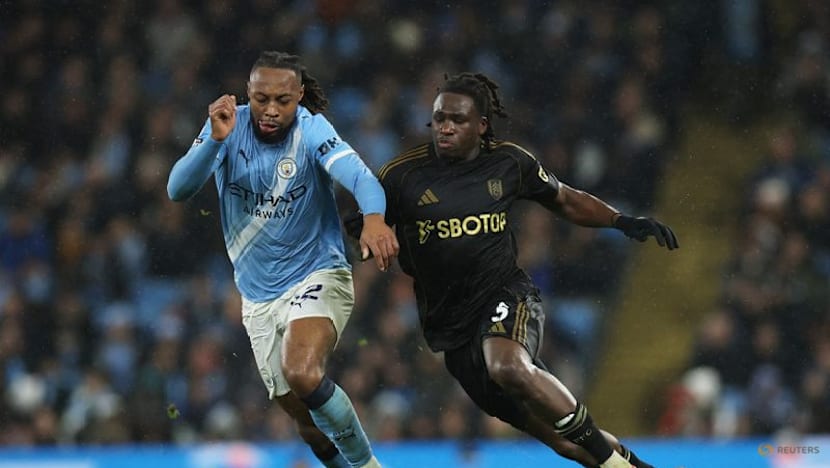 Slick Semenyo helps title-chasing Man City to 3-0 win over Fulham