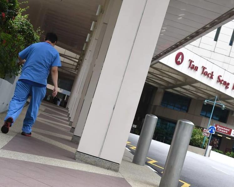 Public healthcare workers to get up to S$4,000 cash award for efforts in fight against COVID-19