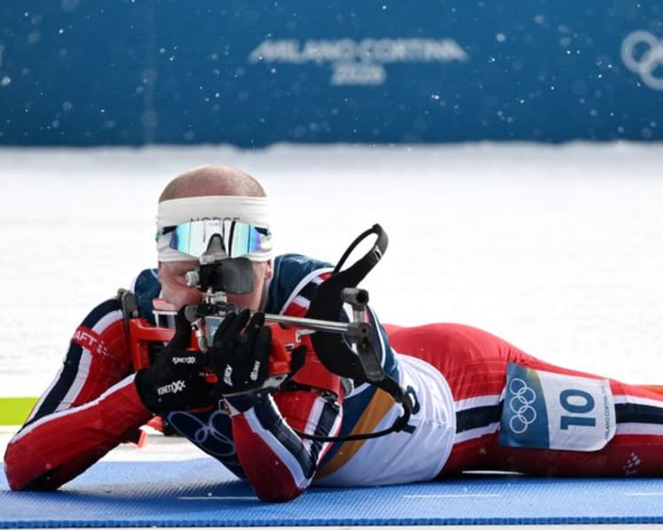 Biathlon-Trio battle it out for unique honour in Olympic race - not finishing last