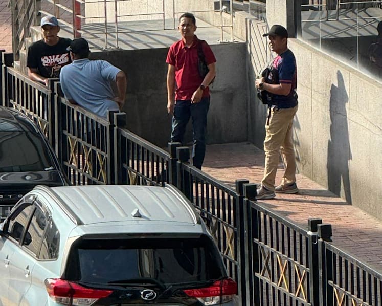 2 foreign litterbugs first to be charged under Malaysia's new law