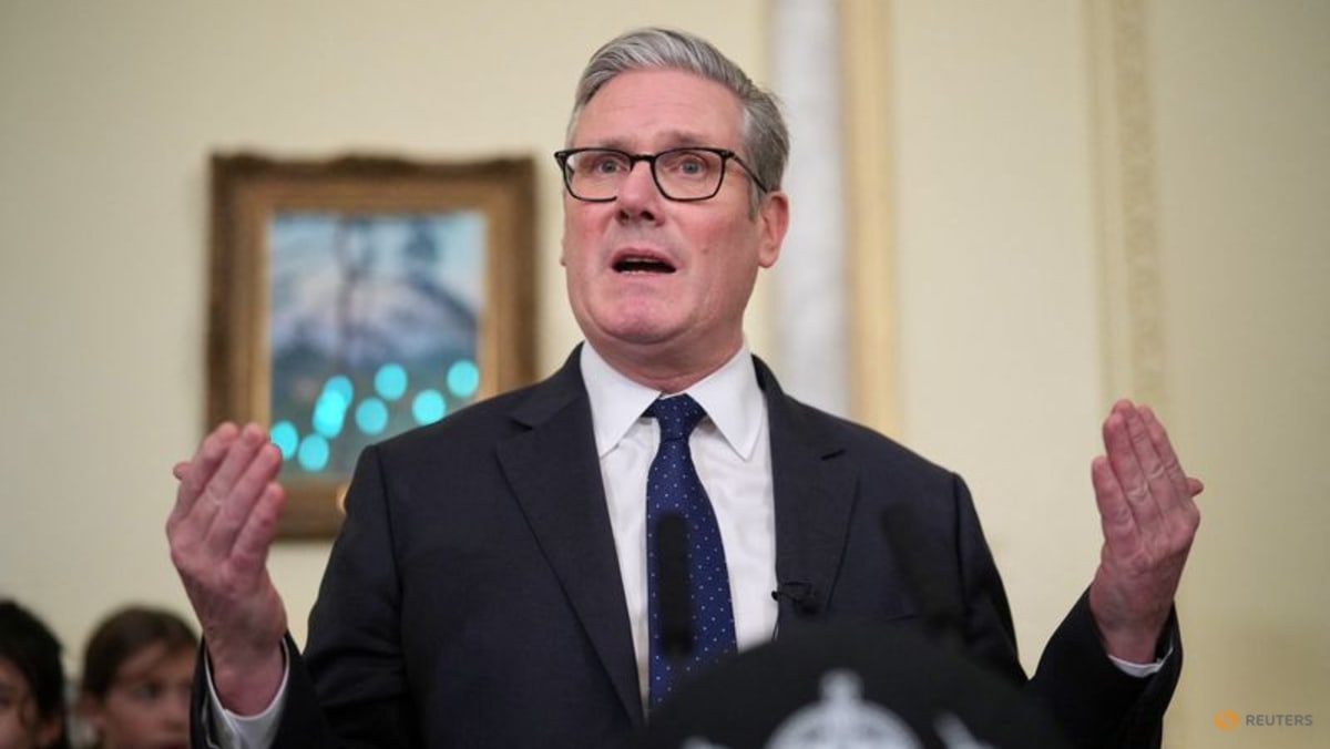 UK’s embattled Starmer vows to see out five-year term