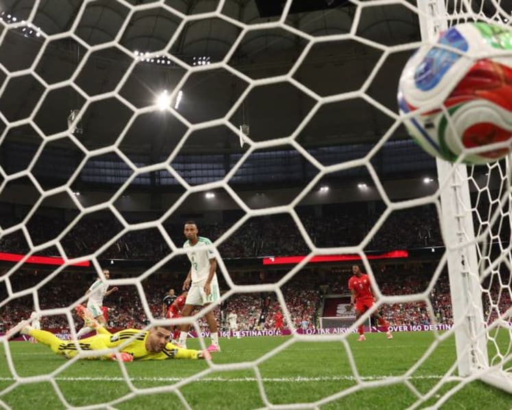 Swiss steel sees off Algeria World Cup challenge, says Yakin