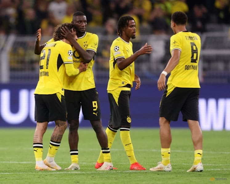 Dortmund make it three wins from three with 3-0 victory over Paderborn