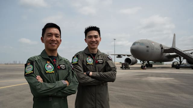 撤离中东途中见发射体 空军人员乐见国人安全回国