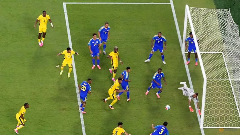 Fifteen saves, one point: Room leads Curacao to World Cup history