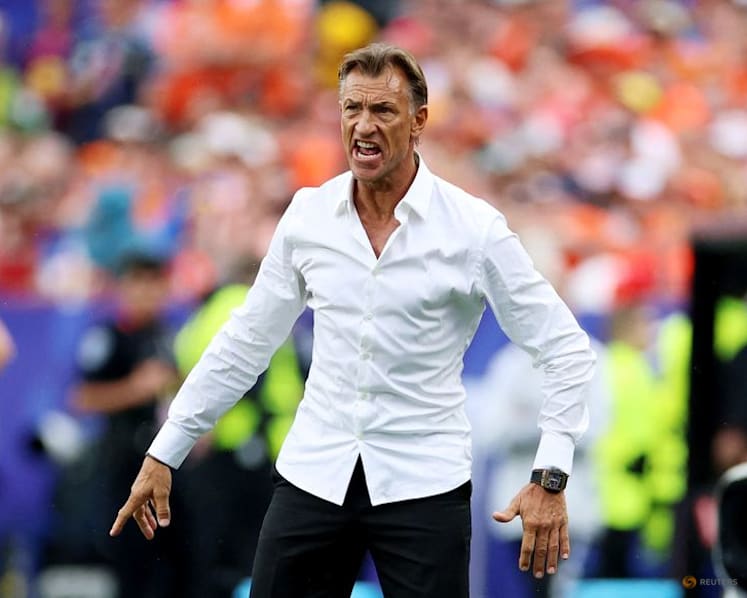 Renard's short stint as Tunisia coach ends after World Cup group-stage exit