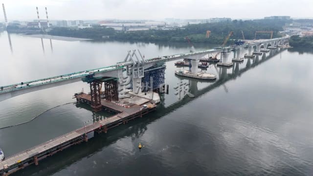 新柔地铁海上高架主桥合龙 马国主桥工程完成九成