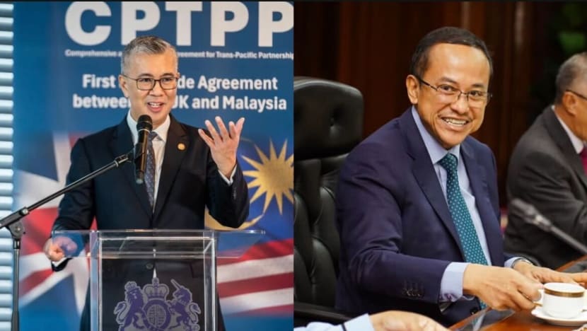 Coalition chaos: Malaysia's political camps in disarray as minister mulls defection, opposition leader quits post Coalition chaos: Malaysia's political camps in disarray as minister mulls defection, opposition leader quits post