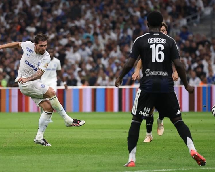 Marseille secure 4-0 win over Strasbourg as Ligue 1 gets under way
