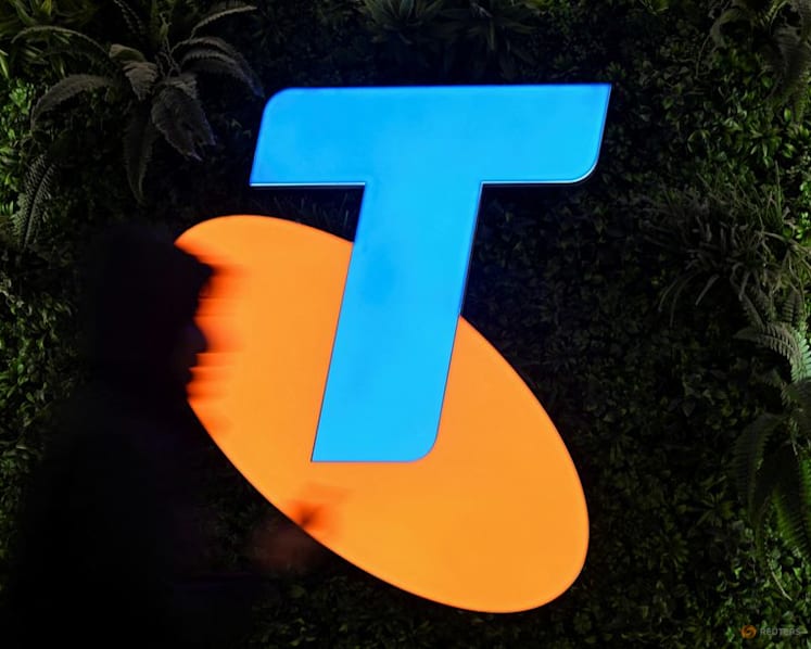 Telstra CEO points to undocumented software change for outage in Senate testimony