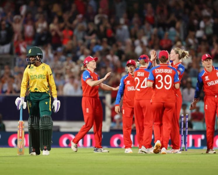 England to face Australia in women's T20 World Cup final