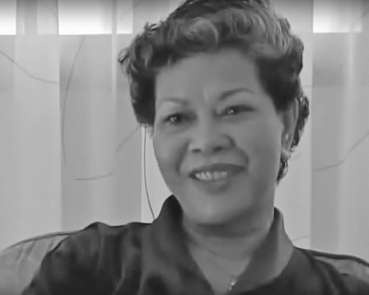 Juanita Melson, original voice of MRT announcements, dies