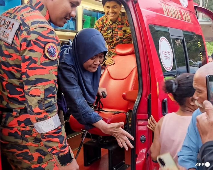 'Didn't eat for two weeks': Female hiker, 49, recounts ordeal of being lost in Malaysian jungle 