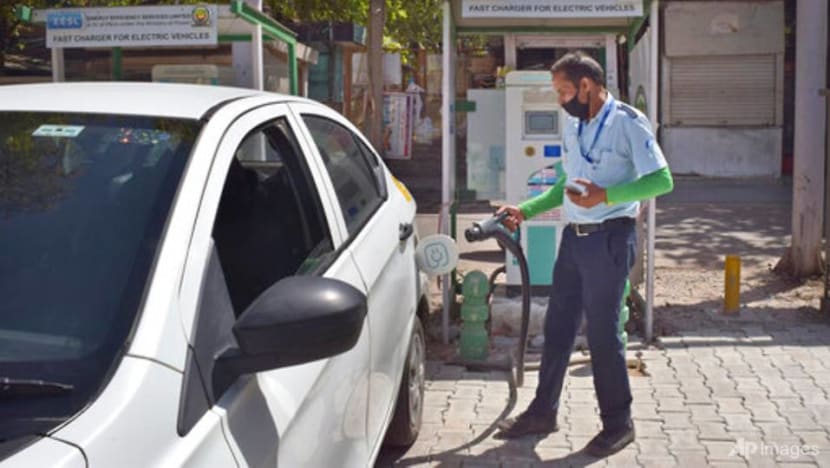 India's electric vehicles face practical, technical hurdles