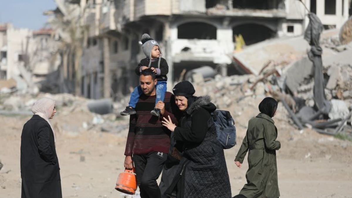 Fighting halts in Gaza as ceasefire takes effect after brief delay Fighting halts in Gaza as ceasefire takes effect after brief delay