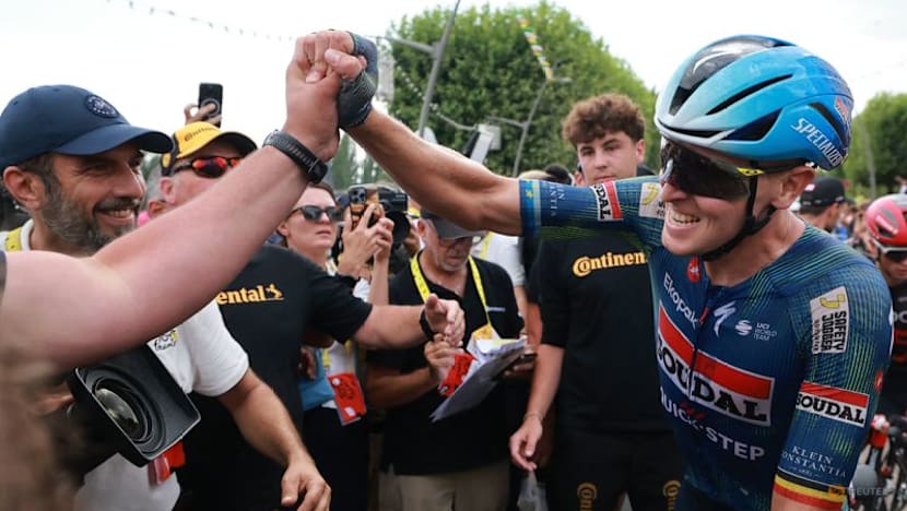 Merlier wins Tour stage 12 as late crash mars sprint finish