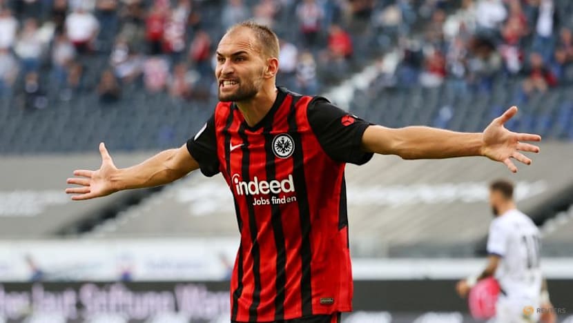 Dutch striker Dost retires two years after cardiac arrest on the pitch