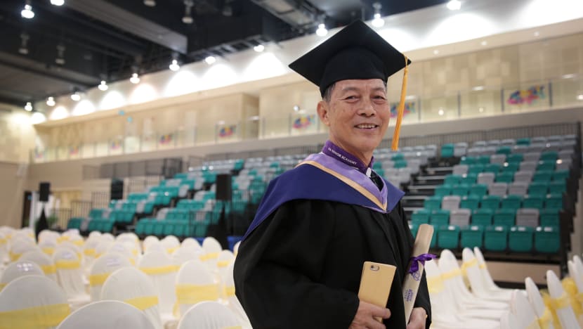 Retiree discovers ‘whole new world’, ‘scary’ blunders with smartphone tech