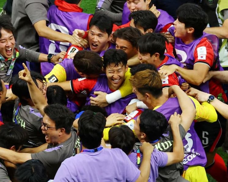 South Korea coach hails team unity after comeback win over Czechs