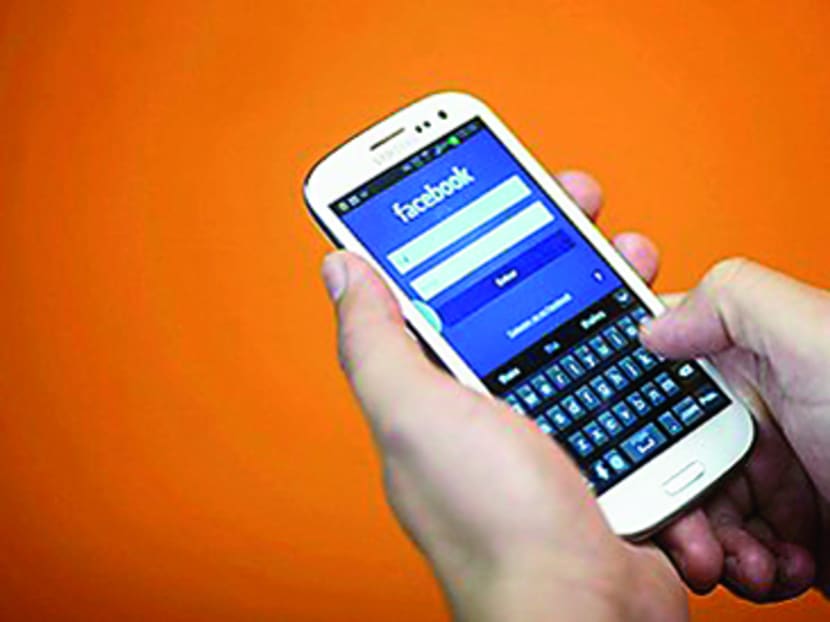 Desktop traffic to Facebook’s websites has been falling, partly due to the fact that many people now access the network only via their mobile phones. Photo: Reuters