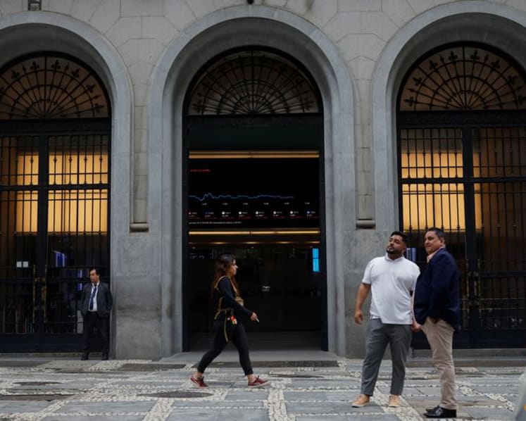 LatAm assets slide after Trump says Iran deal 'over'