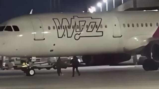 两男子错过登机闯入停机坪追飞机 遭德国警方逮捕