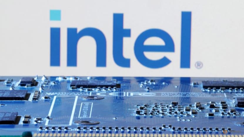 Intel's foundry future depends on securing a customer for next-gen chipmaking tech