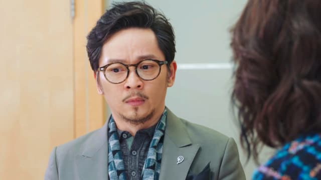 新闻女王（第13集）：Debbie企图自杀