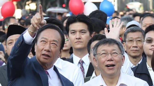 蓝白合仍谈不拢？柯文哲被目睹再夜会郭台铭