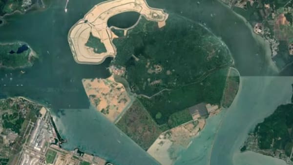 Tapak di Pulau Tekong sebesar 40% saiz Sentosa mungkin dibangunkan sebagai hab tenaga
