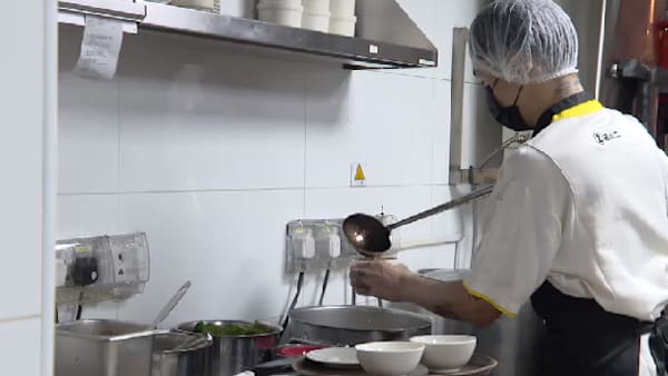 Restoran SG manfaatkan dapur pusat sempena musim Tahun Baharu Cina, jimat kos sehingga 25%