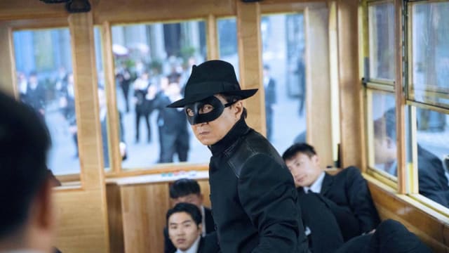 【满城三带黄金甲】《龙马精神》：成龙精神还能延续多久？