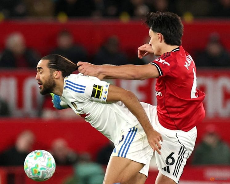Premier League says hair pulling no longer warrants an automatic red card