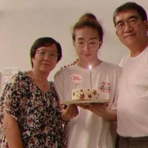 MIRROR演唱会事故3被告奇迹般宣判无罪:阿Mo父亲悲愤质问,没经验能成为免死金牌?震惊背后的真相揭露!