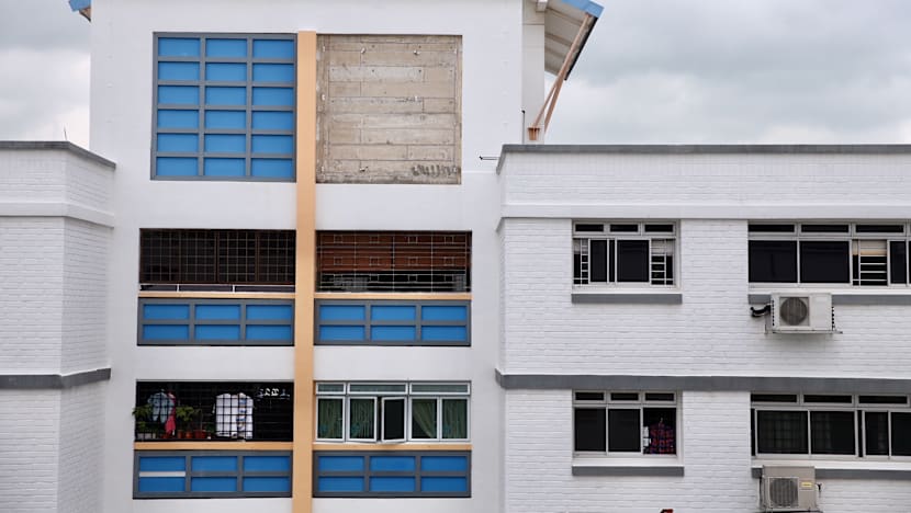 Loud crash reported by Pasir Ris residents as cladding falls off HDB block; no injuries reported
