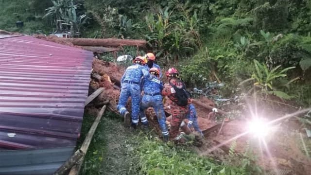 马国云顶半山发生土崩 孩童与妇女证实罹难