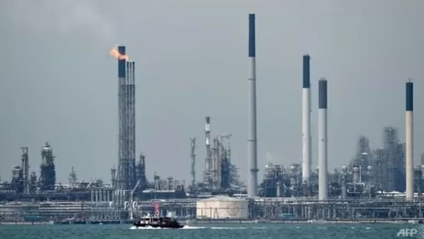 Warga Malaysia dihukum penjara 21 tahun, seleweng bahan api S$100 juta di SG