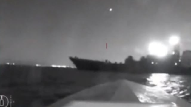 乌克兰海上无人机袭击俄罗斯海军基地