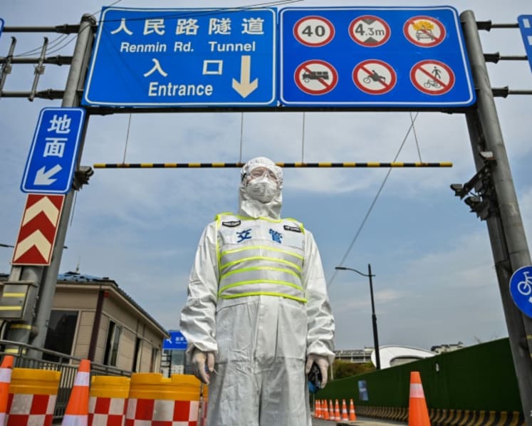 Commentary: Why China is doubling down on zero-COVID while Omicron spreads in Shanghai