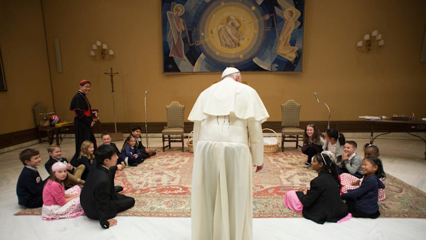8-year-old S’porean girl skips school to meet Pope Francis