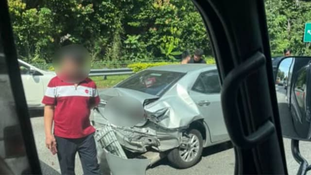 武吉知马快速公路交通事故 43岁司机送院