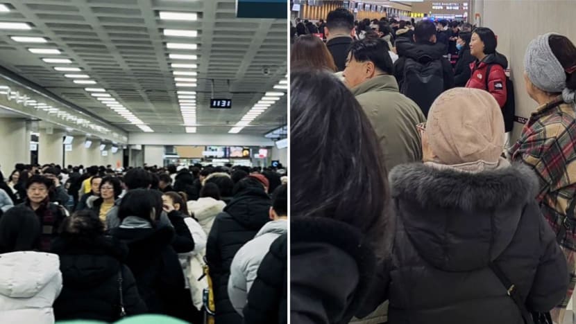 More than 8,000 passengers stranded at Jeju airport after flights cancelled due to heavy snowfall More than 8,000 passengers stranded at Jeju airport after flights cancelled due to heavy snowfall