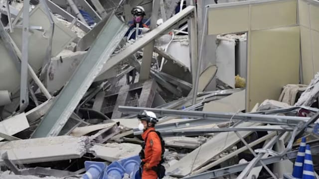 日本熊本地震死亡人数增至30人 超过1万人在避难中心