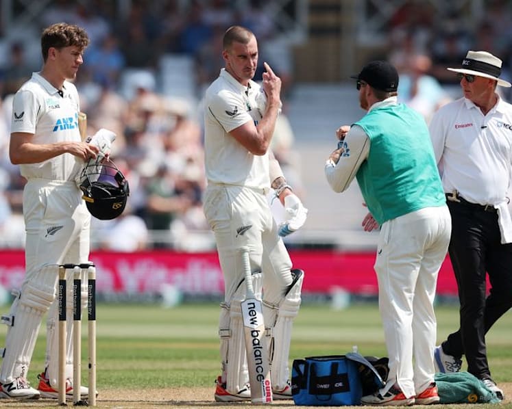  New Zealand's Tickner ruled out of rest of third test against England with concussion