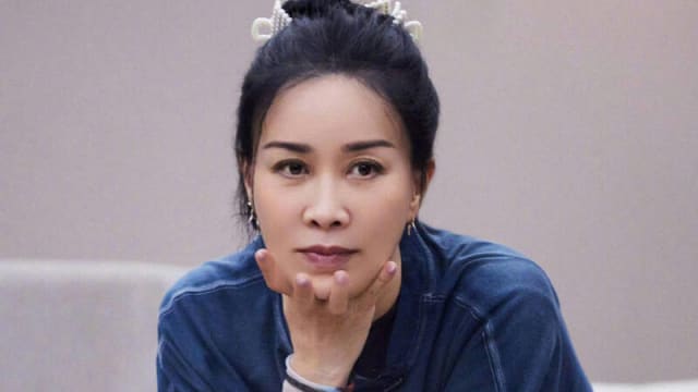 那英“身体欠佳”缺席音乐节　却被曝现身泰国度假？